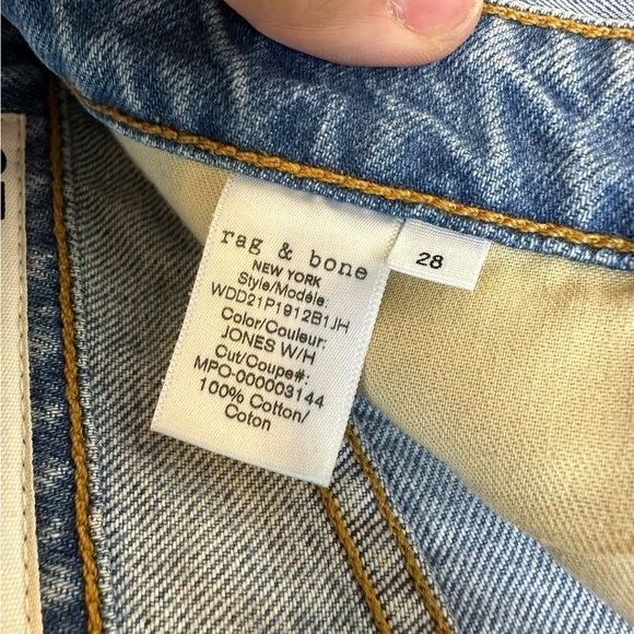 Rag & Bone Dre Denim Shorts in Jones with holes Wash - Picture 6 of 9